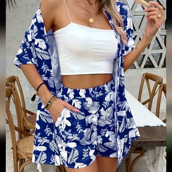 Tropical two-piece short set - Picture 1 of 3